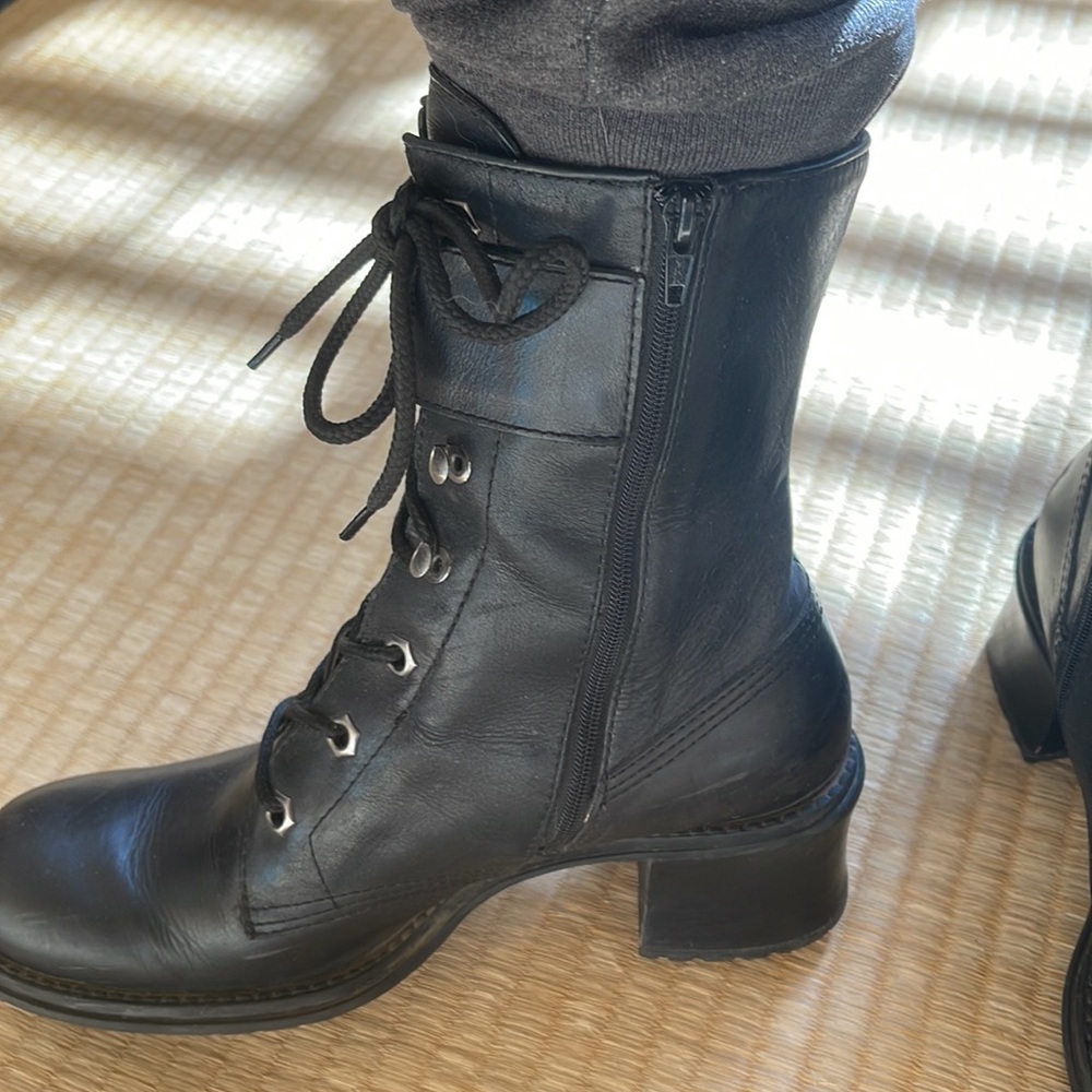 😎 REAL LEATHER Moto Boots 2” heel
